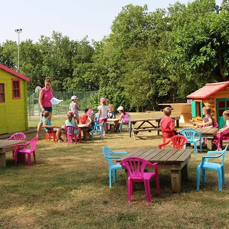 Camping Mobil à Louer - 6 Pers. - Api-1-52-2107