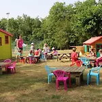 Kemping Mobil A Louer - 6 Pers. - Api-1-52-2107