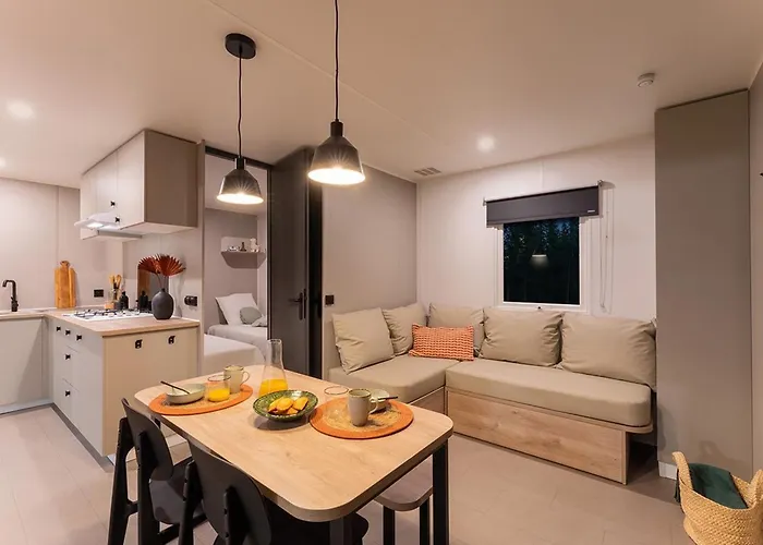 Mobil A Louer - 6 Pers. - Api-1-52-2107 مكان تخييم Puy-lʼÉvêque