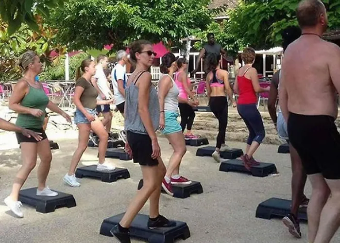 Mobil A Louer - 6 Pers. - Api-1-52-2107 Puy-lʼÉvêque