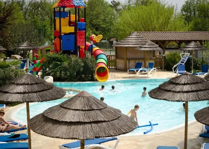 Mobil A Louer - 6 Pers. - Api-1-52-2107 مكان تخييم *